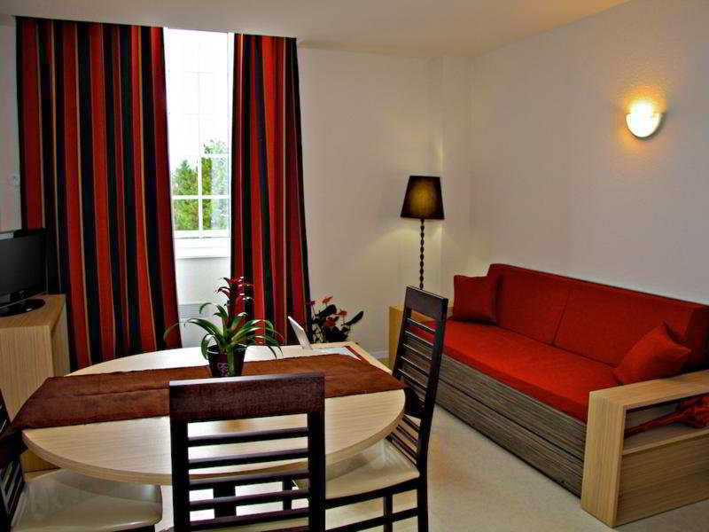 Comfort Suites & Vacanceole Les Demeures Champenoises Épernay Buitenkant foto